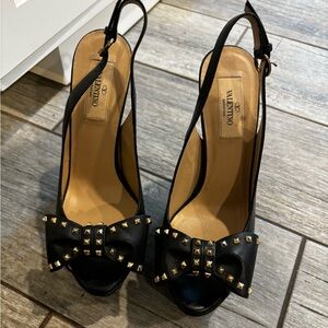 Valentino black high heel bow pumps size 37